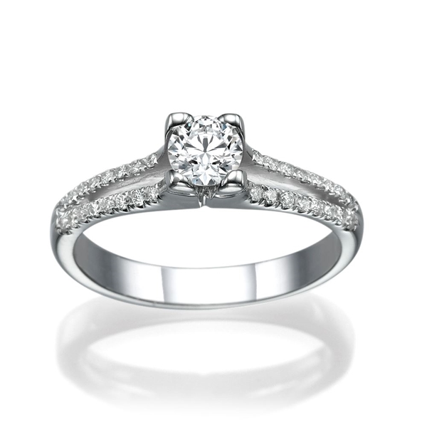 Picture of 1.16 Total Carat Classic Engagement Round Diamond Ring