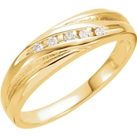 Picture of 0.10 Total Carat Designer Round Diamond Band