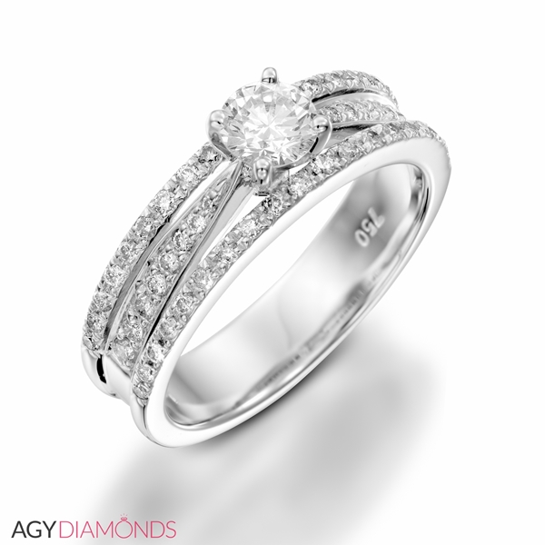 Picture of 0.90 Total Carat Classic Engagement Round Diamond Ring