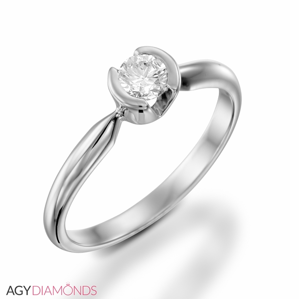 Picture of 0.20 Total Carat Solitaire Engagement Round Diamond Ring