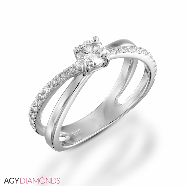 Thorns and Heart Open Ring - Symbolic Design - Elegant Romance - ApolloBox